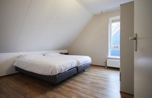 Heinkenszand House | Group Accommodation in Zeeland with Garden