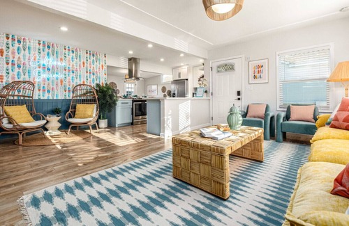 Talmadge House | Group Adventure Home Base w Games, Yard, EV Charge