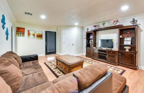 Lacassine House | Group-Friendly Louisana Hideaway Hunt and Fish!