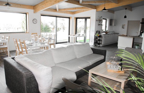 Peillac House | Group gîte for 15 people - Fully equipped accommodation