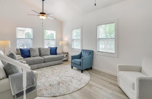 Fayetteville House | Group Getaway Lakefront Retreat in Fayetteville!