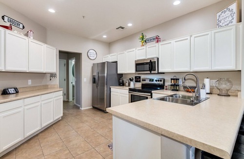 Sunrise Village House | Group Luxury Retreat ~ 4 Neighboring Homes, 21 Beds, Pool & Golf Community