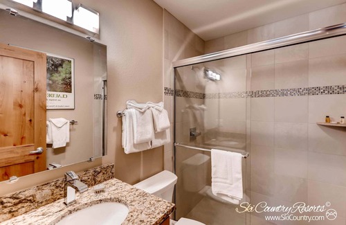 Peak 9 Condo | Group Retreat Amongst Breck's Splendor. Spacious unit excellent location TN21