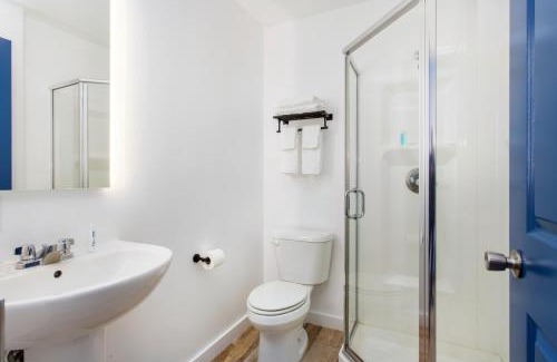 Cherry Grove Hotel | Grove Hotel