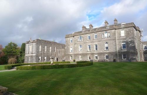 Killotteran House | Grove View log house