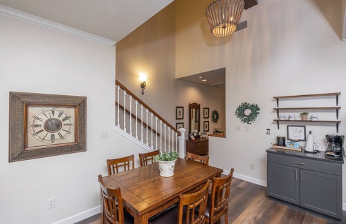 Gruene House | Gruene Getaway - In the heart of Gruene, swimming pool, sleeps 6!