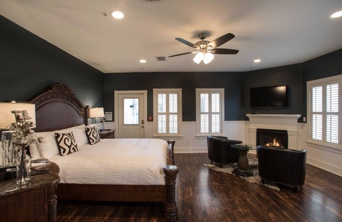 Gruene Hotel | Gruene River Hotel & Retreat