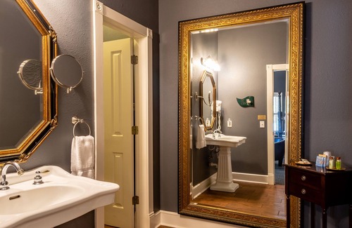 Gruene Hotel | Gruene River Hotel & Retreat