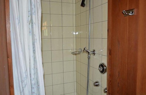 Zweisimmen Nr Gstaad Apartment | Gstaad Apartment Sleeps 8 WiFi