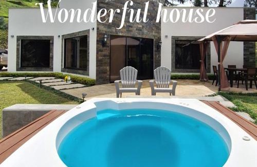 El Penol Villa | Guatape Casa Campestre acceso directo a la represa