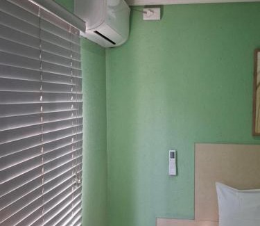 Tonga House | Guduza Guest House 02