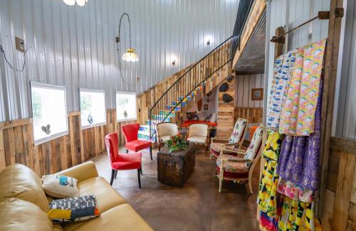 Mount Sterling Bed & Breakfast | Guest Grain Bin Foghorn Leghorn sleeps 8