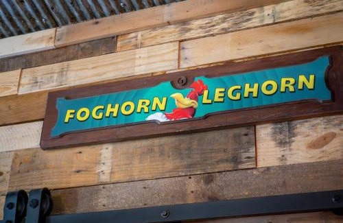 Mount Sterling Bed & Breakfast | Guest Grain Bin Foghorn Leghorn sleeps 8