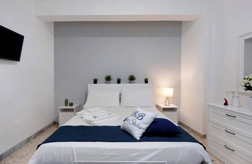 Castellammare di Stabia House | Guest House 'Love Stabia' with Private Terrace, Wi-Fi and Air Conditioning