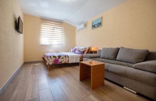 Neum House | Guest House Ardiana