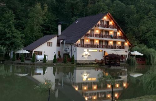 Moneasa House | Guest house Lacul Linistit