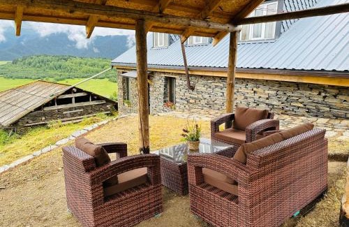 Omalo House | Guest House MARGALITI-საოჯახო სასტუმრო მარგალიტი