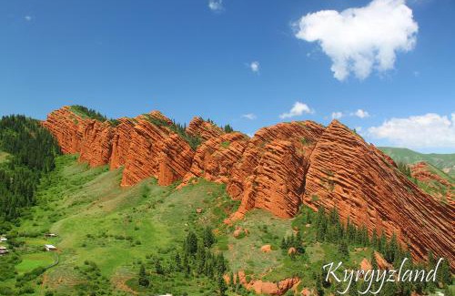 Karakol House | Guest House on Derbisheva