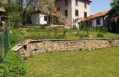 Subotkovtsi House | Guest House Pepeliana