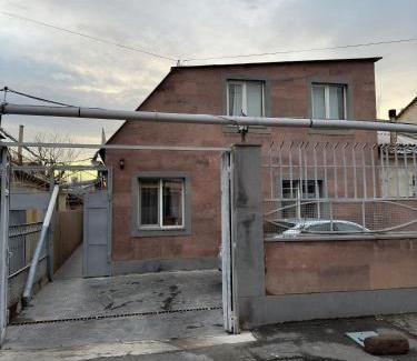 Erebuni House | Guest House rent, дом в аренду