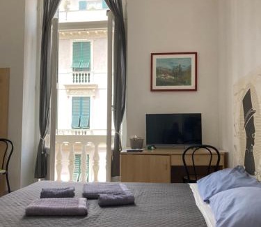 Genoa Historical Centre House | Guest House Roma