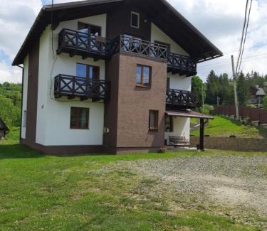 Slavske House | Guest House Stari Druzy