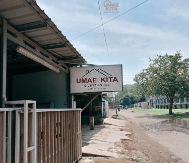 Indramaju House | Guest House Umae Kita