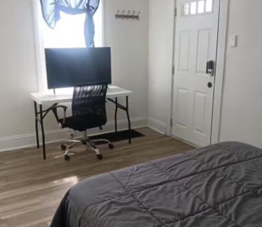 Pittsburgh House | Guest House