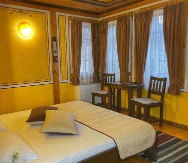 Koprivshtitsa House | Guest rooms Colorit