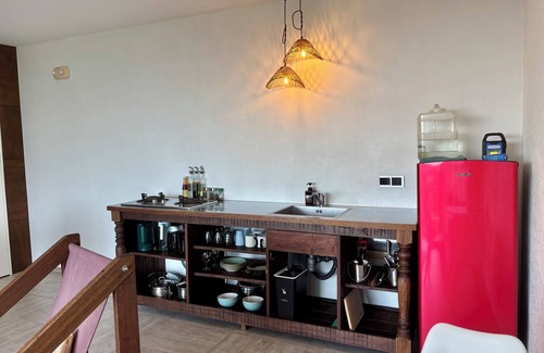 Yapak Apartment | Guest suite MARS, Boracay, Station 1, cosy hillside ocean view home
