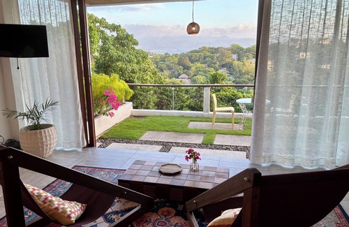 Yapak Apartment | Guest suite MARS, Boracay, Station 1, cosy hillside ocean view home