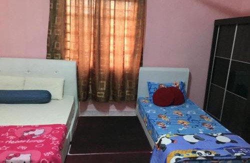 Kawasan Perindustrian Mara House | Guesthouse Adam