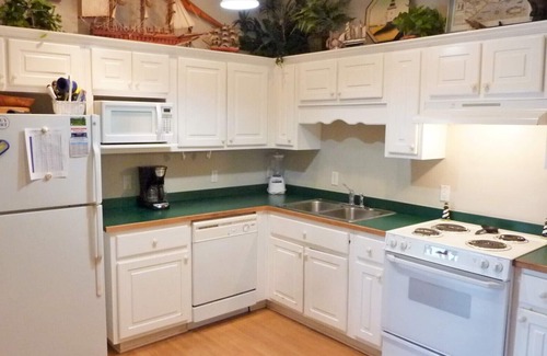 Jekyll Island Apartment | GUIDING LIGHT UNIT C - GROUNDFLOOR 2 bedrooms, 2 bathrooms