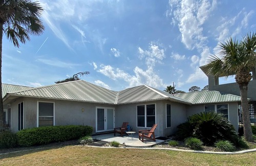 Jekyll Island Apartment | GUIDING LIGHT UNIT C - GROUNDFLOOR 2 bedrooms, 2 bathrooms