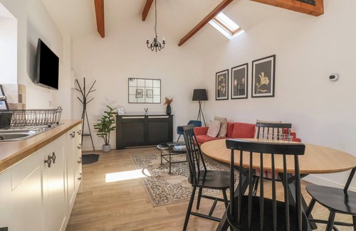 Flamborough House | GUILLEMOT, pet friendly, character holiday cottage in Flamborough