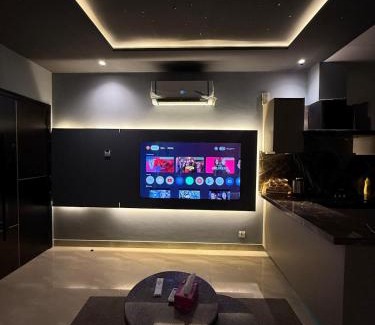 Lahore Apartment | Gulberg-Zameen Aurum starlit-Gym