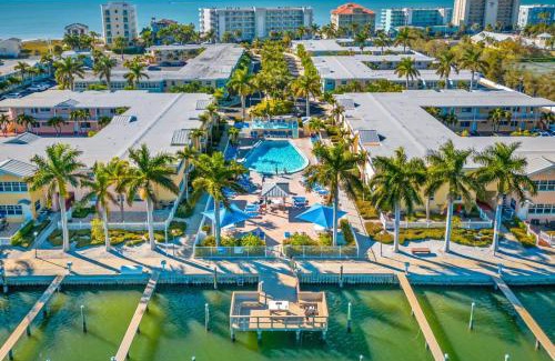 Indian Shores Apartment | Gulf Coast Gem Private Condo - 2bed, 1bath, Sleeps 6, Across the Street From Beach & Gulf, Game Room, Pool