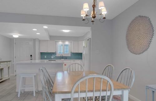 Seacrest Condo | Gulf-front in Seacrest - Pool & Tennis - Sleeps 6 + Free Attraction Tickets!