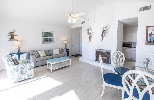 Dune Allen Beach House | GULF FRONT! Pet Friendly! Beach Cottage 30A- Dune Allen Beach