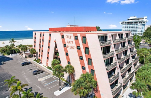 St. Pete Beach Condo | Gulf Gate Resort # 507 Spacious Condo, FALL Special Value LOW Price 169 . night