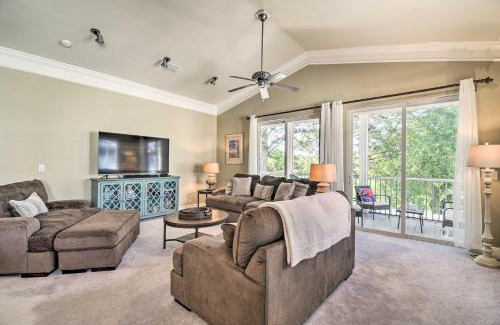 Gulf Shores Apartment | Gulf Shores Condo on Golf Course with Resort Perks!
