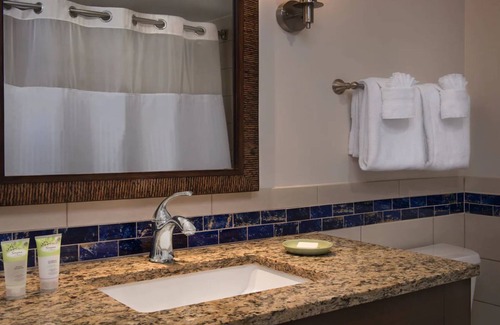 Marco Island Resort | Gulf View - 2 Bedroom - Marriott's Crystal Shores - Full Resort Access