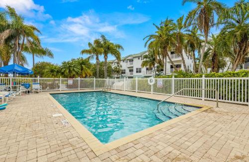Indian Shores House | Gulf Views Pool Walk to Beach Family Friendly