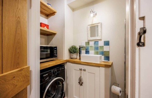 Poole House | Gull House - Charming Cottage Feel with Log Burner