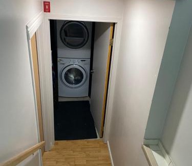 Fort Gary House | Gull lake