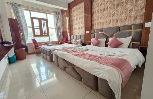 Srinagar Hotel | Gulmarg GS Residency Hotel