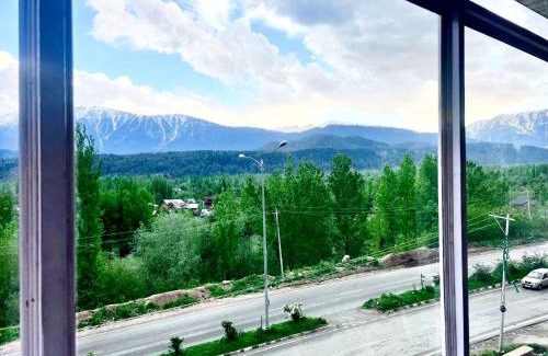 Srinagar House | Gulmarg peak view resort