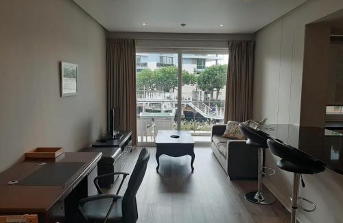 Victoria and Alfred Waterfront Apartment | Gulmarn 004