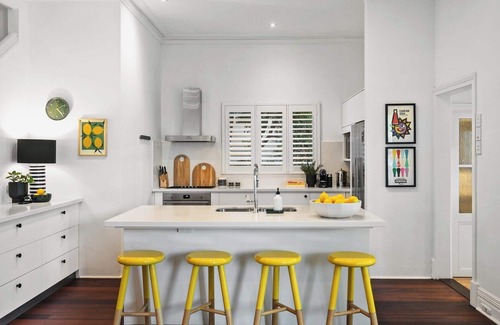 Cottesloe House | Gum Tree Manor - renovated 5 bedroom + pool