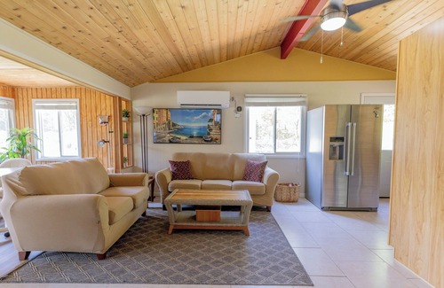 Englands Point Cottage | Gun Lake Cottage - Bonfire, AC, Full Kitchen, Gazebo! Dock your boat or rent one